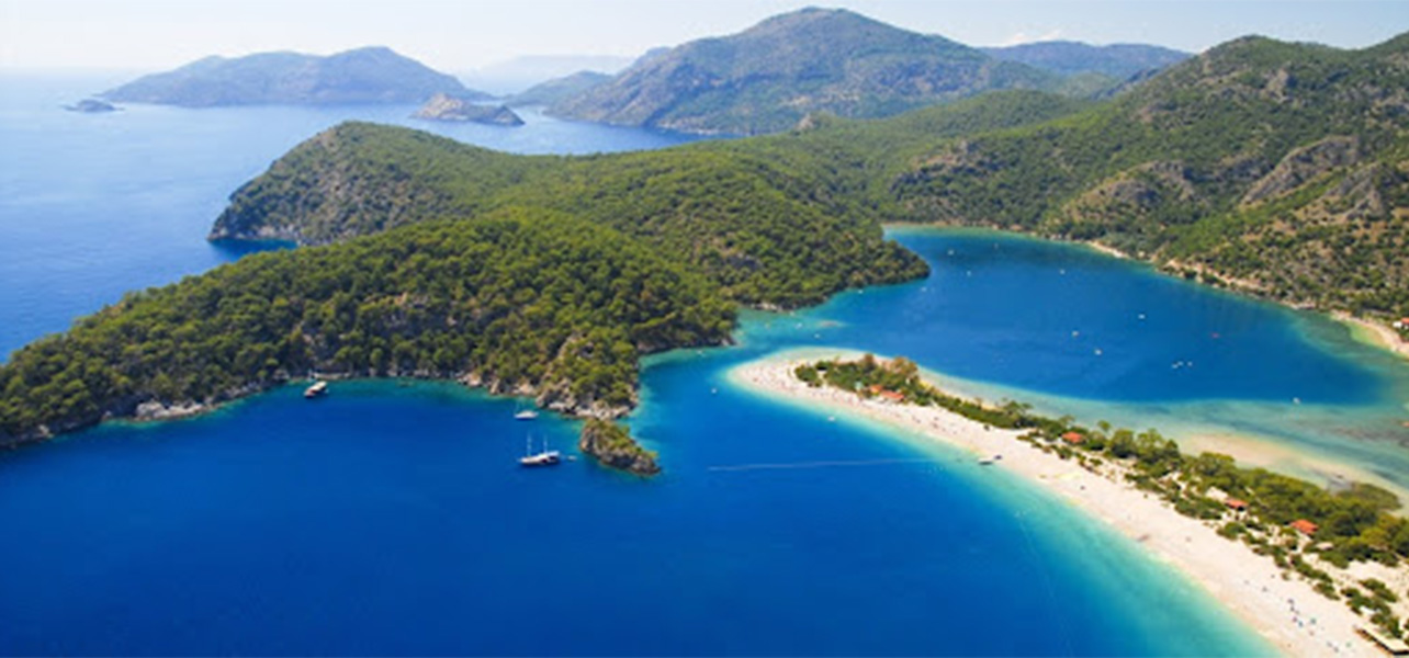 Istanbul, Ephesus, Pamukkale, Fethiye, Blue Cruise, Antalya, Cappadocia by Plane and Bus